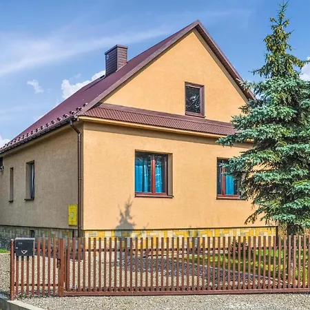 1 Bedroom Lovely In Biadoliny Szlachecki * Biadoliny Szlacaheckie