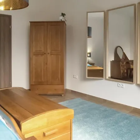 1 Bedroom Lovely In Biadoliny Szlachecki Holiday home Biadoliny Szlacaheckie